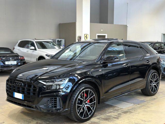 AUDI Q8 50 TDI 286 CV quattro S line - 22"- Tetto - B&O