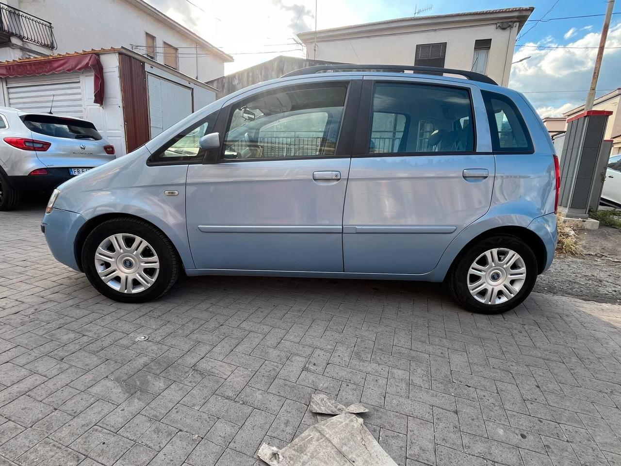 Fiat Idea 1.4 16V Emotion