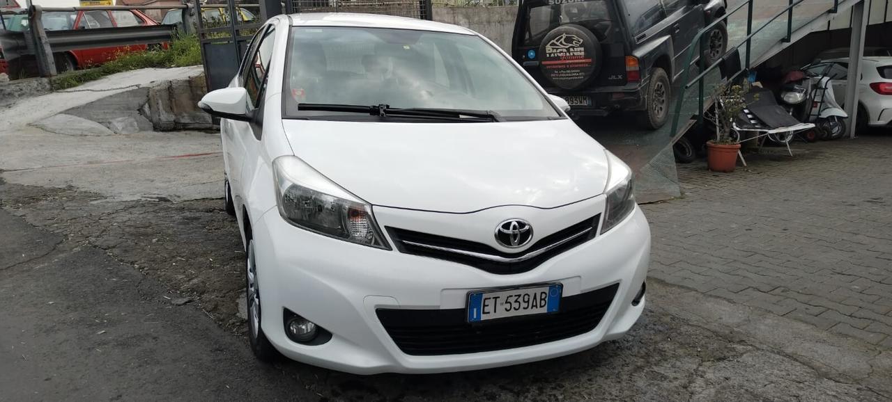 Toyota Yaris 1.4 D-4D 5 porte Active