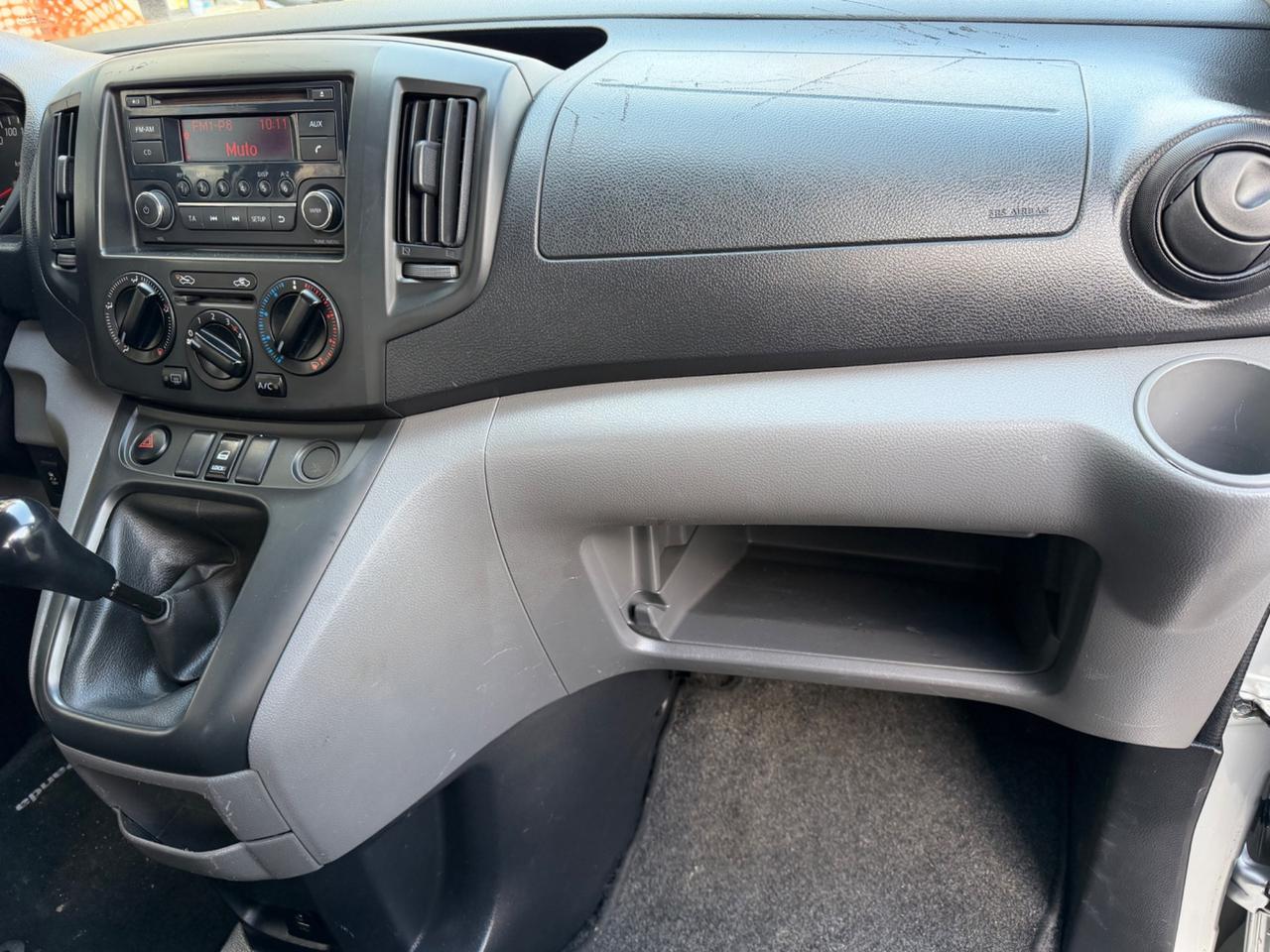 Nissan Nv 200 autocarro n1 5 posti