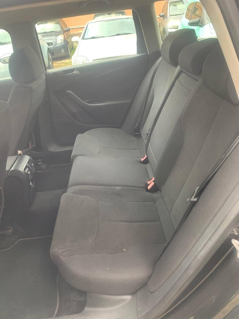 Volkswagen Passat 2.0 TDI DPF Comfortline Auto tagliandata, turbina nuova e gomme nuove