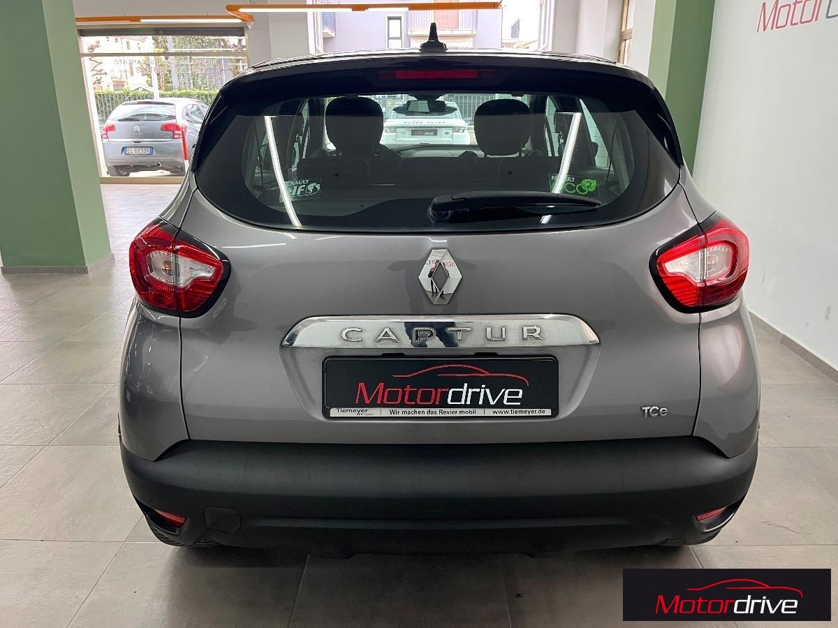 RENAULT - Captur - TCe 12V 90 CV Start&Stop Live