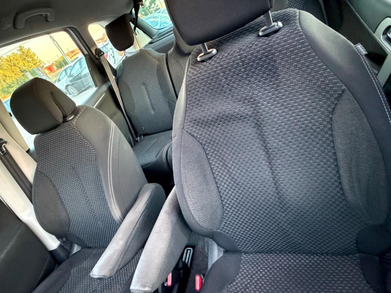 Citroen C3 Picasso 1.6 HDi autom. 110 airdream Perfect