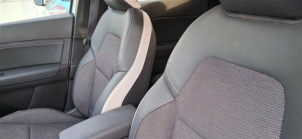 Renault Captur 1.6 Hybrid E-Tech Engineered Auto