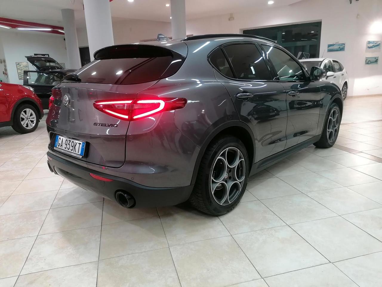 Alfa Romeo Stelvio 2.2 Turbodiesel 190 CV AT8 Q4 Sprint