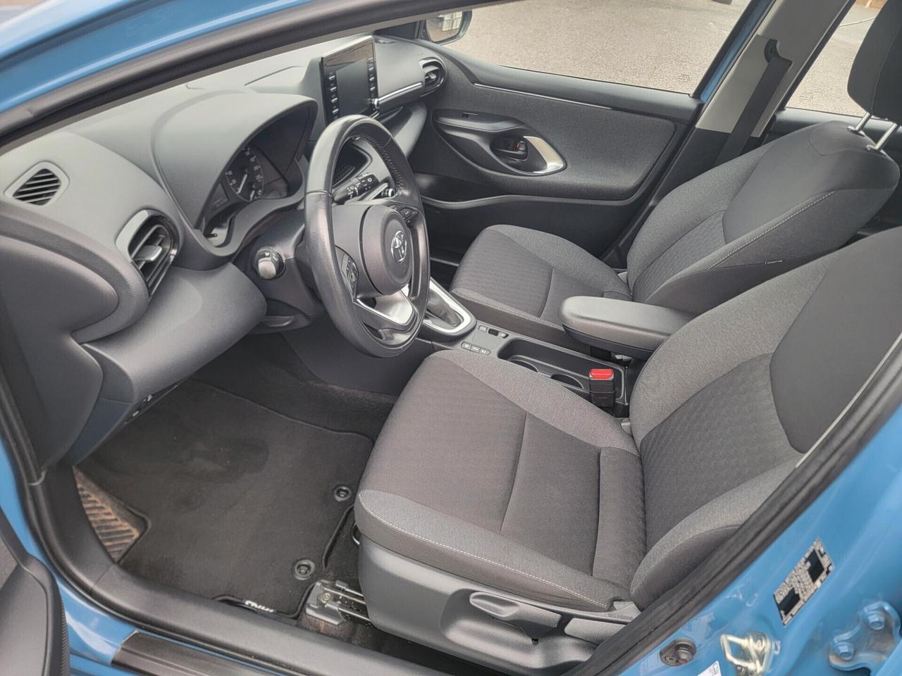 Toyota Yaris 1.5 Hybrid 5 porte Active GARANZIA PERMUTE