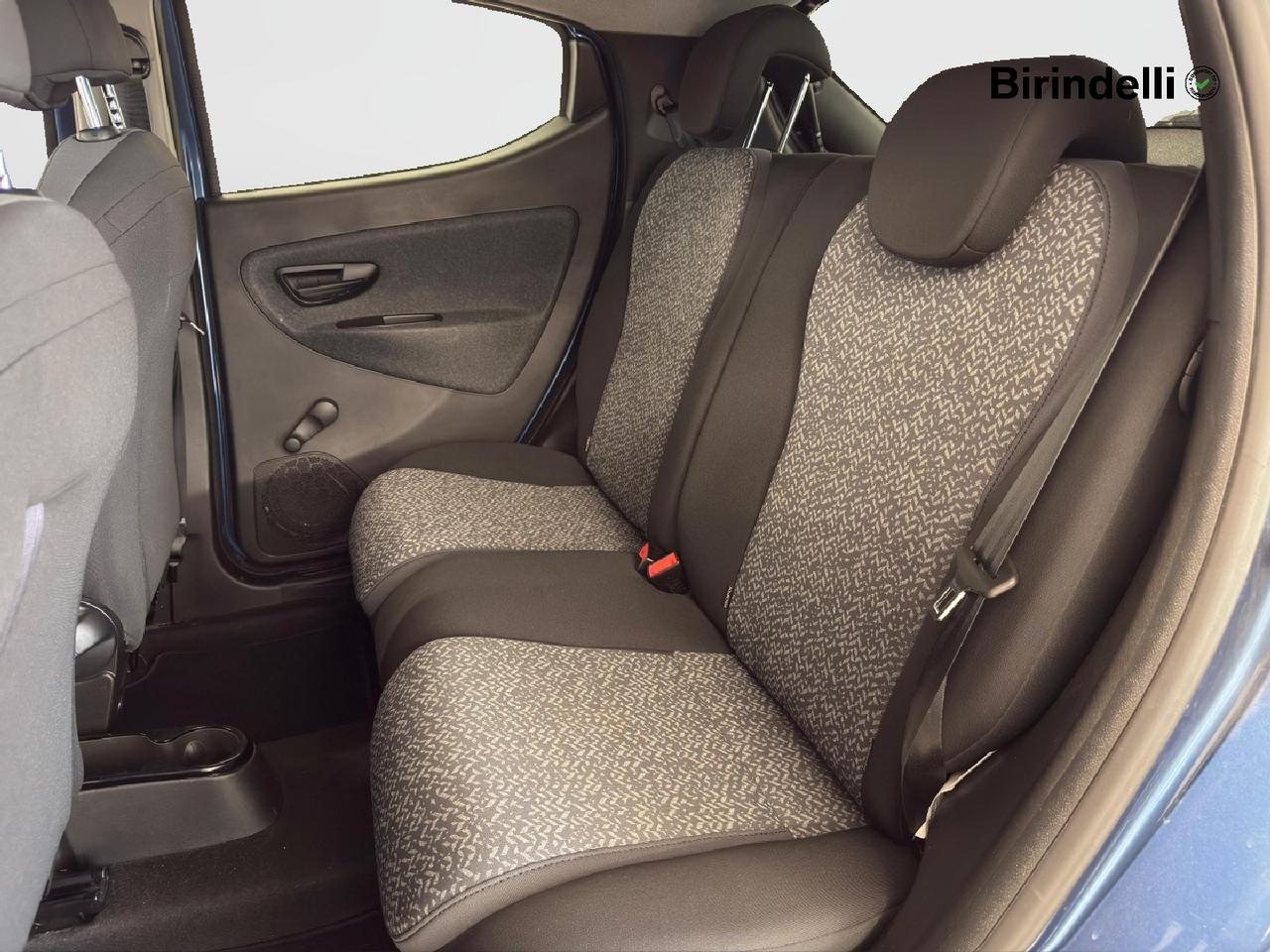 LANCIA Ypsilon 3ª serie - Ypsilon 1.0 FireFly 5 porte S&S Hybrid Silver