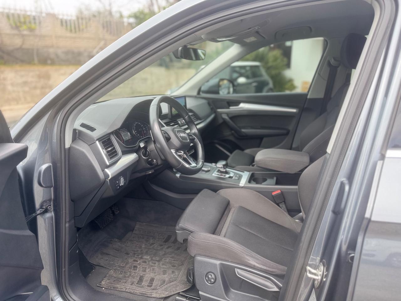 Audi Q5 40 TDI quattro S tronic Business