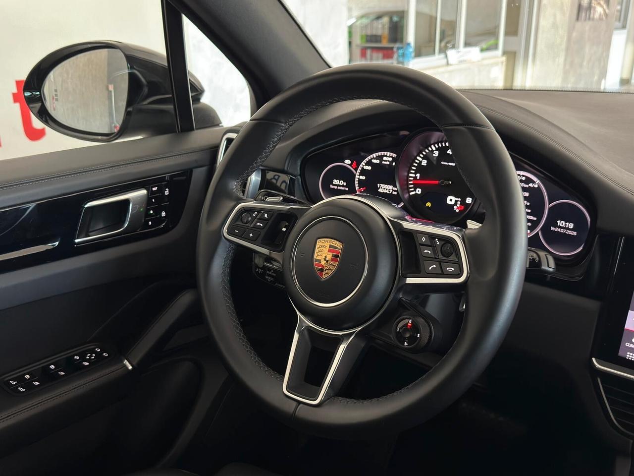 Porsche Cayenne 3.0 V6