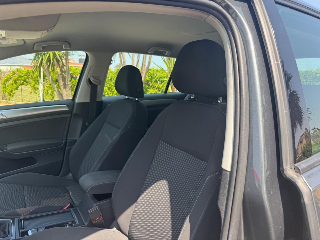Volkswagen Golf 1.0 TSI 110 CV 5p. Trendline BlueMotion Technology