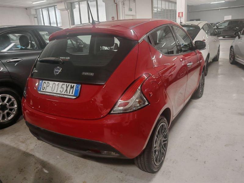 Lancia Ypsilon 1.0 FireFly 5 porte S&S Hybrid Gold