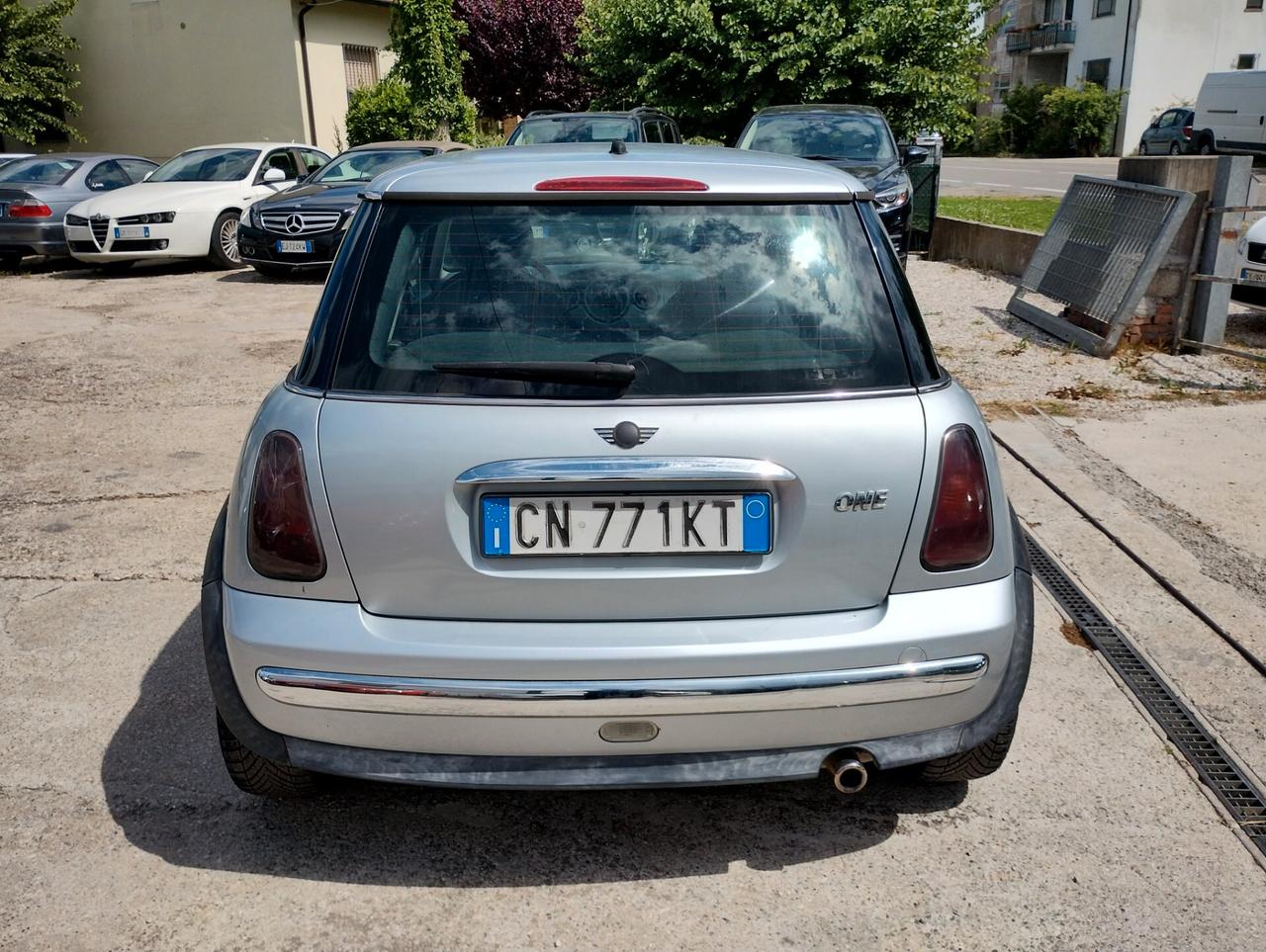 MINI 1.6 Metano 16V One de luxe 2004