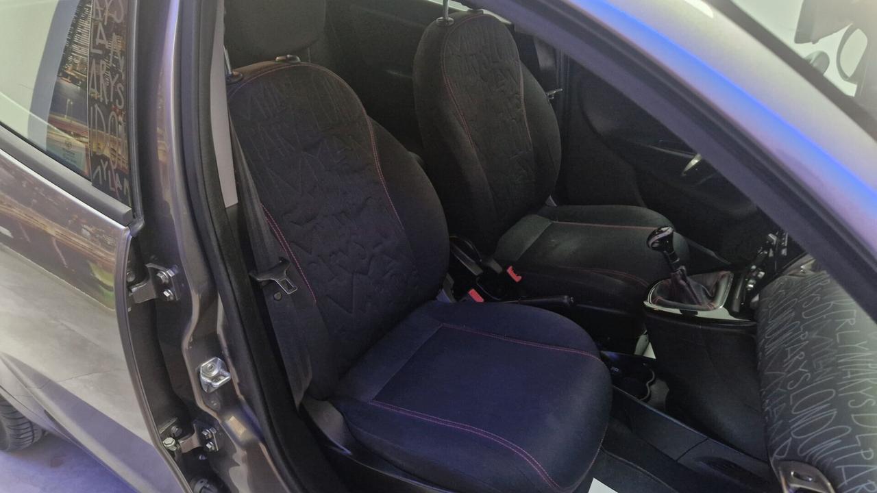 Lancia Ypsilon 1.3 MJT bicolor