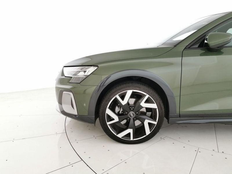 Audi A3 allstreet 35 2.0 tdi Identity Contrast s-tronic