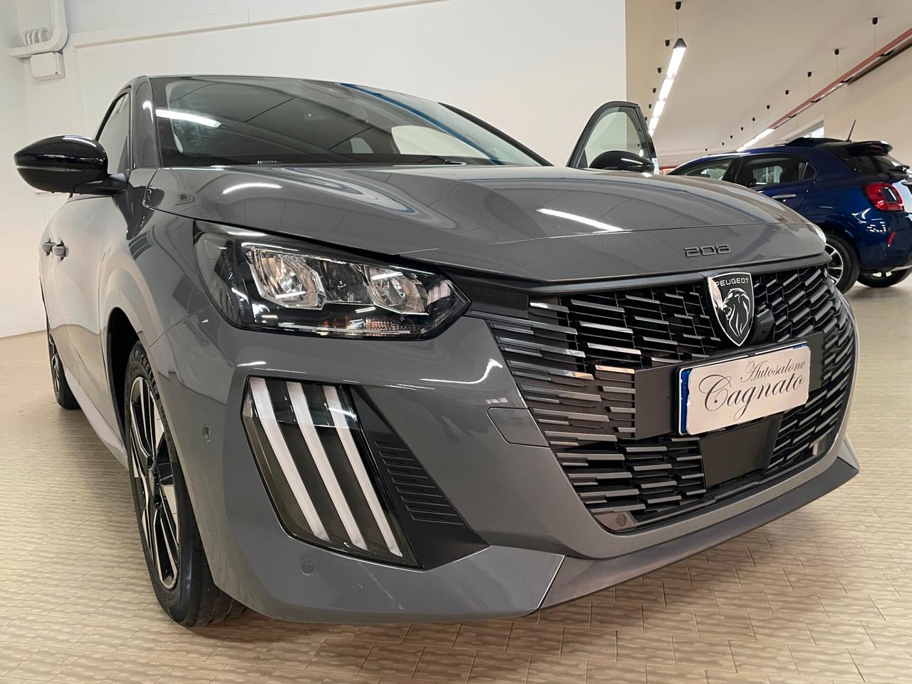 Peugeot 208 100cv 5 p. Allure 2025 Telecamera 360° Navi Sensori