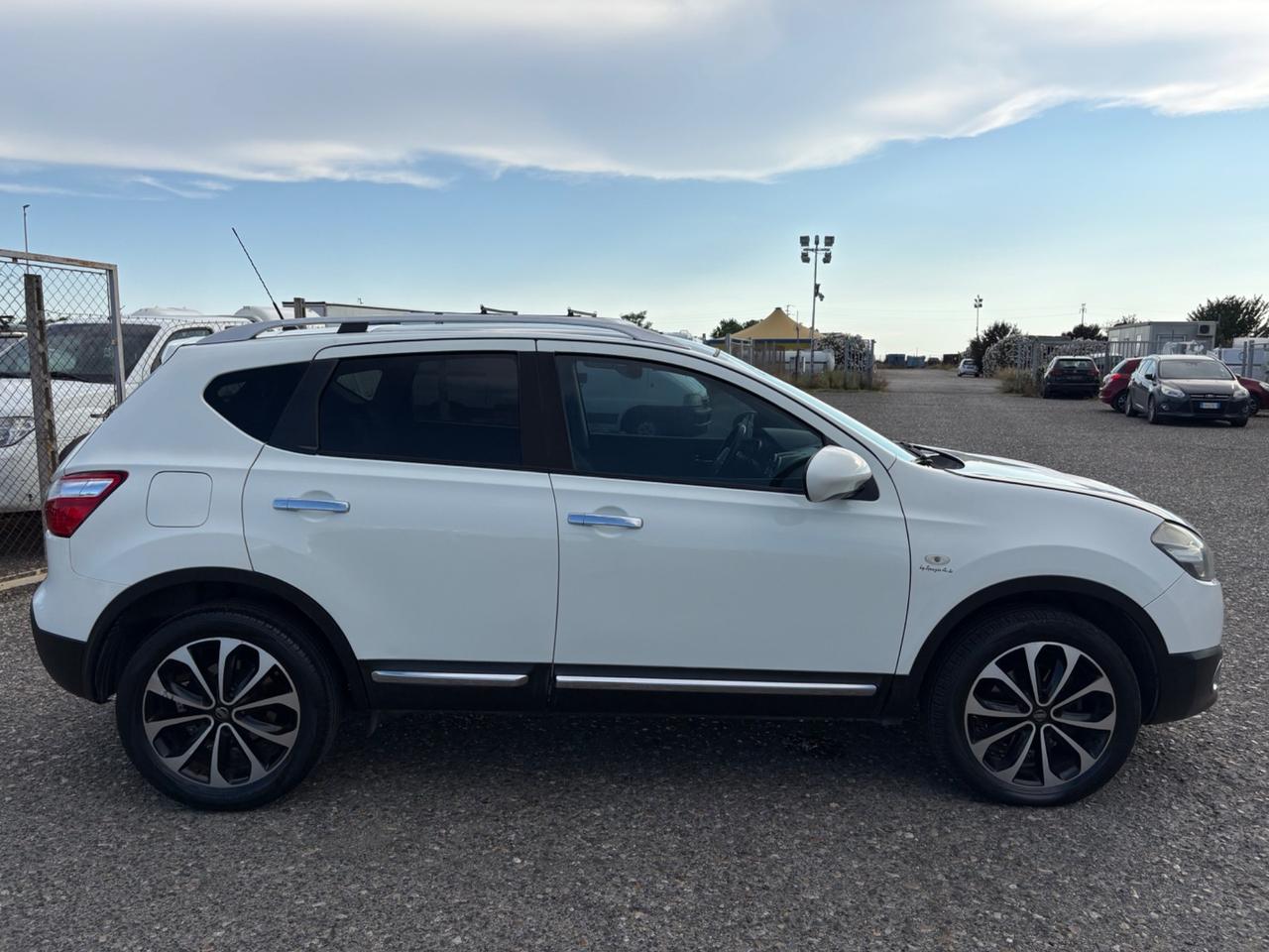 Nissan Qashqai 2.0 dCi DPF 4WD aut. Tekna
