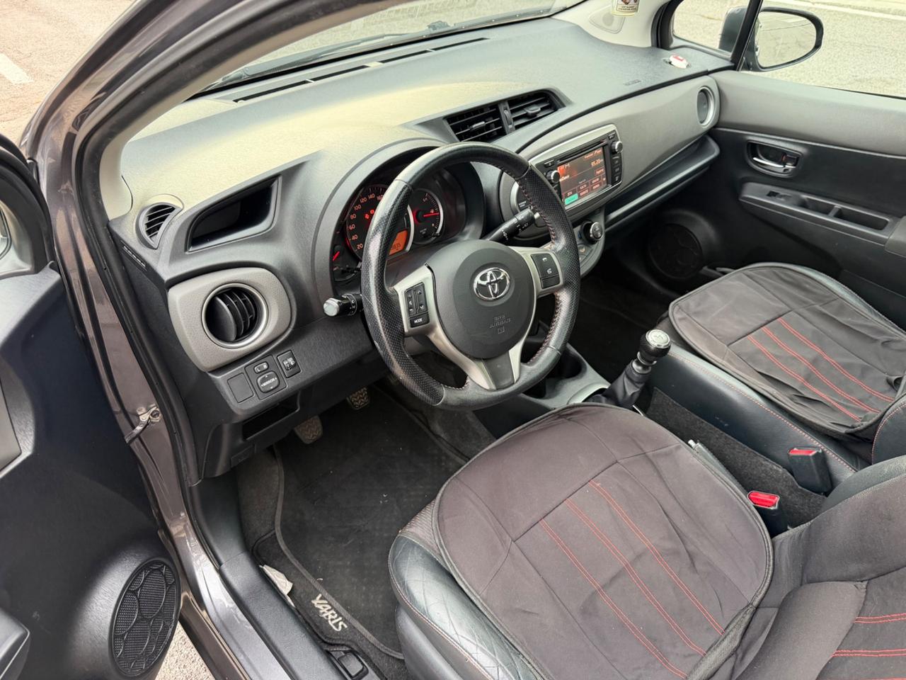 Toyota Yaris 1.3 5 porte Lounge