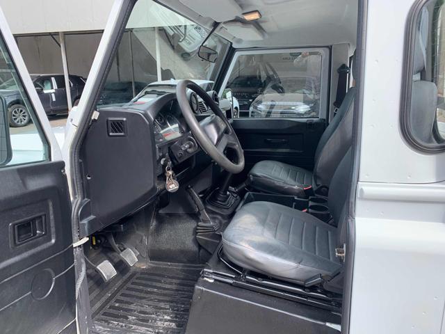 LAND ROVER Defender 110 2.2 TD4 High Capacity Pick Up