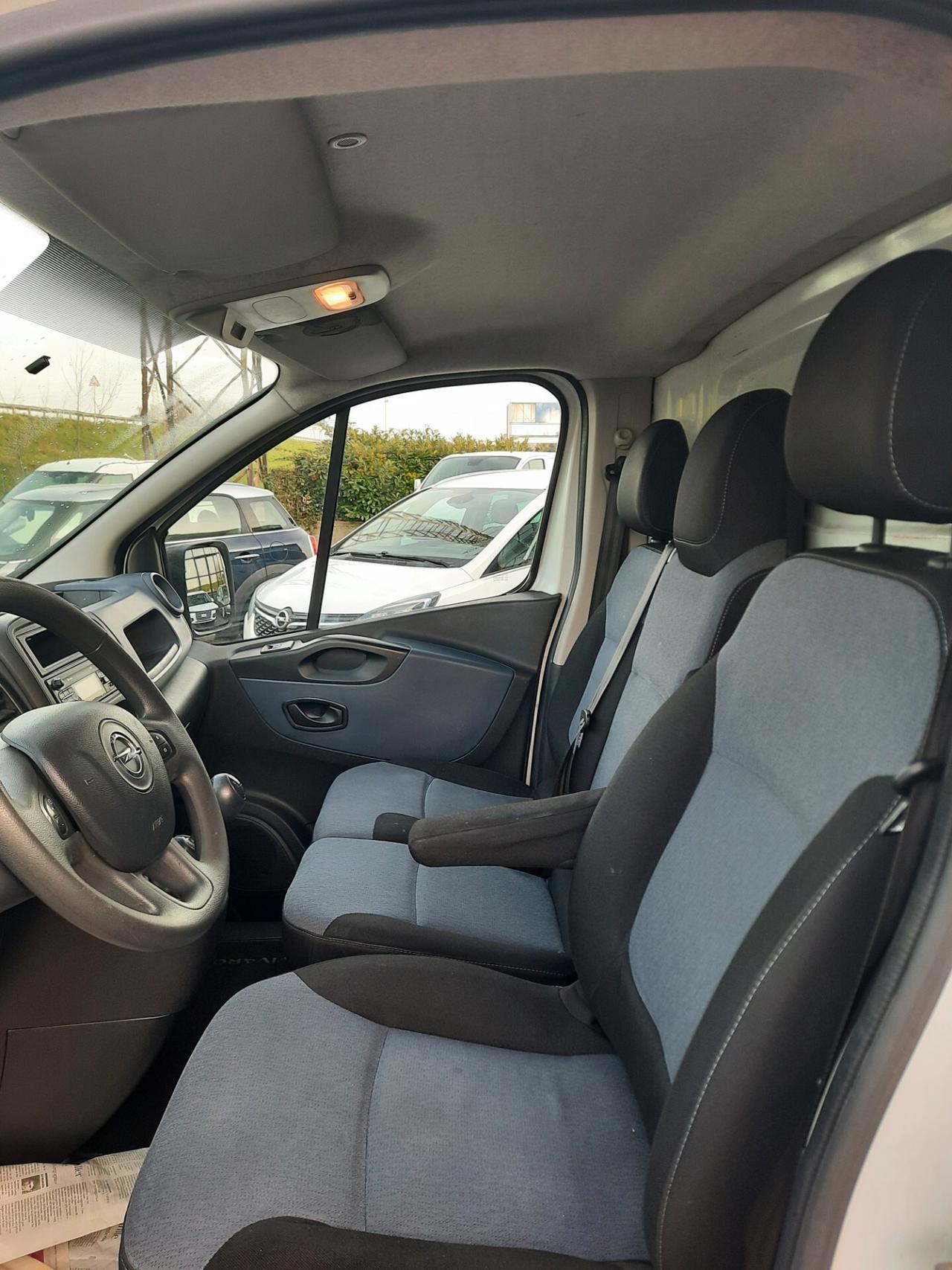 Opel Vivaro 27 1.6 CDTI 120CV PC-TN PR.IVATOFurgone Edition