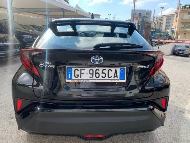 TOYOTA C-HR 1.8 Hybrid E-CVT Business