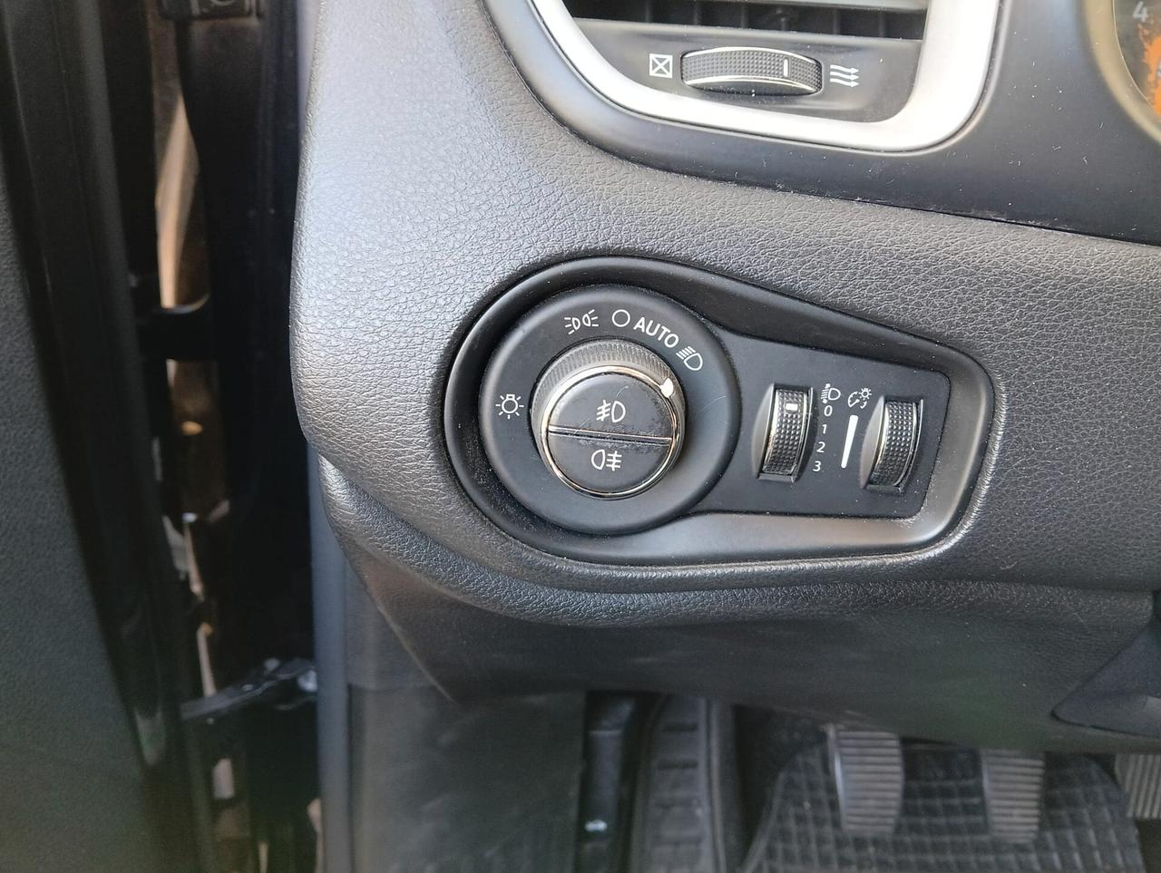 Jeep Renegade 1.6 Mjt 120 CV Limited pelle navi