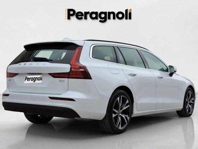 VOLVO V60 B4 MOMENTUM BUSINESS PRO AUTOMATICA KM0