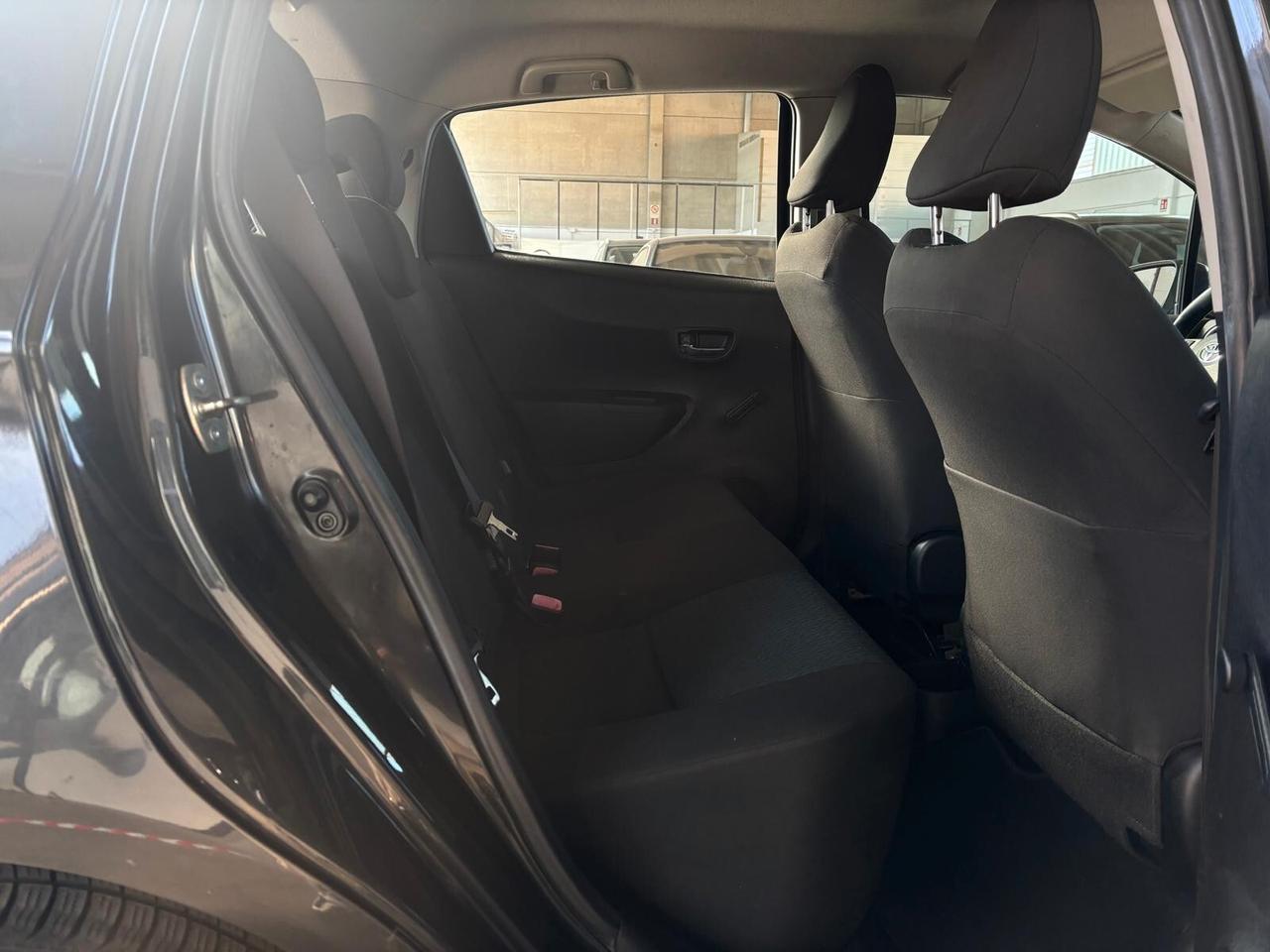 Toyota Yaris 1.0 5 porte Lounge