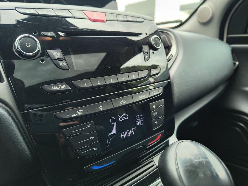 Lancia Ypsilon Ypsilon 1.2 gold