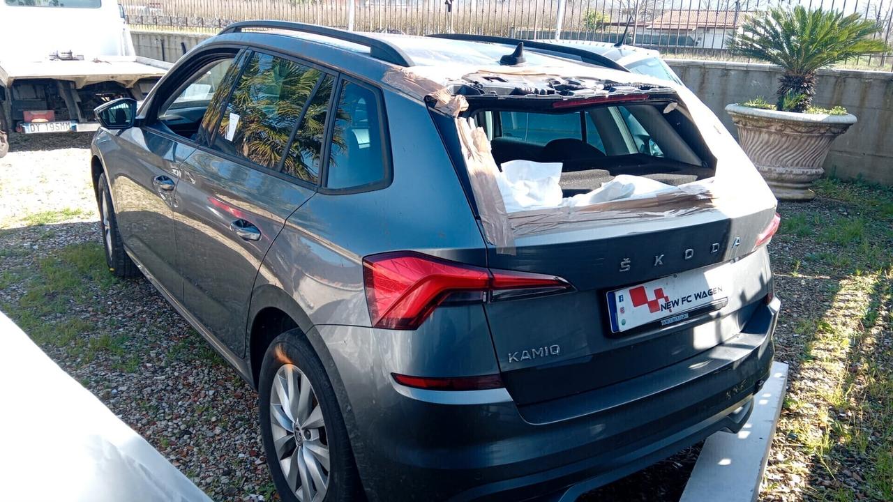 Skoda Kamiq 1.0 TSI Ambition SINISTRATA