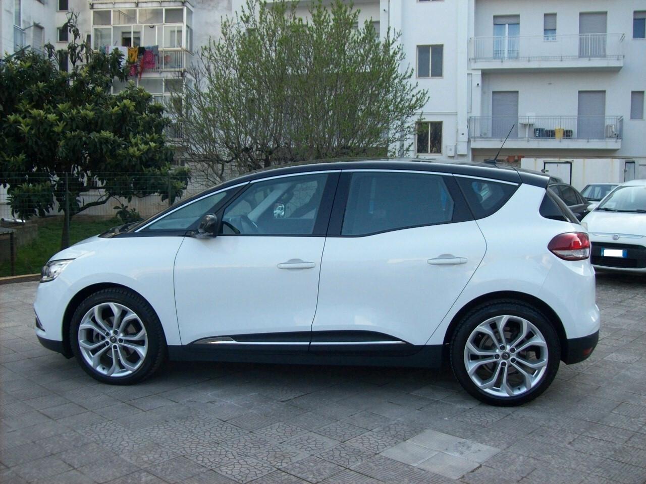 Renault Scenic 1.7 Blue dCi 120CV Sport Edition2