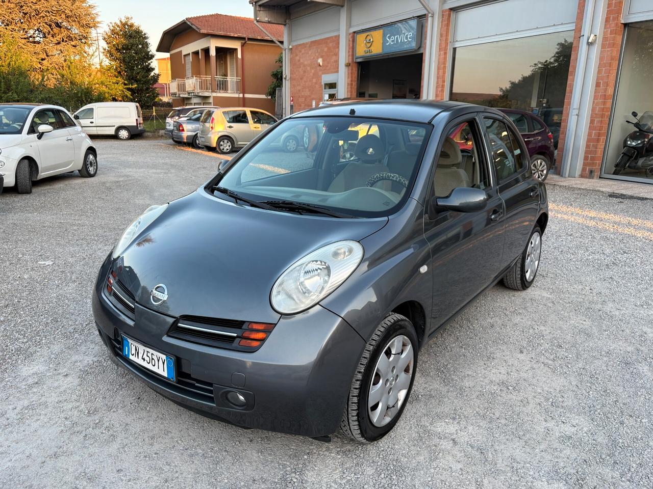 Nissan Micra 1.2 Metano -Cambio Automatico -5porte