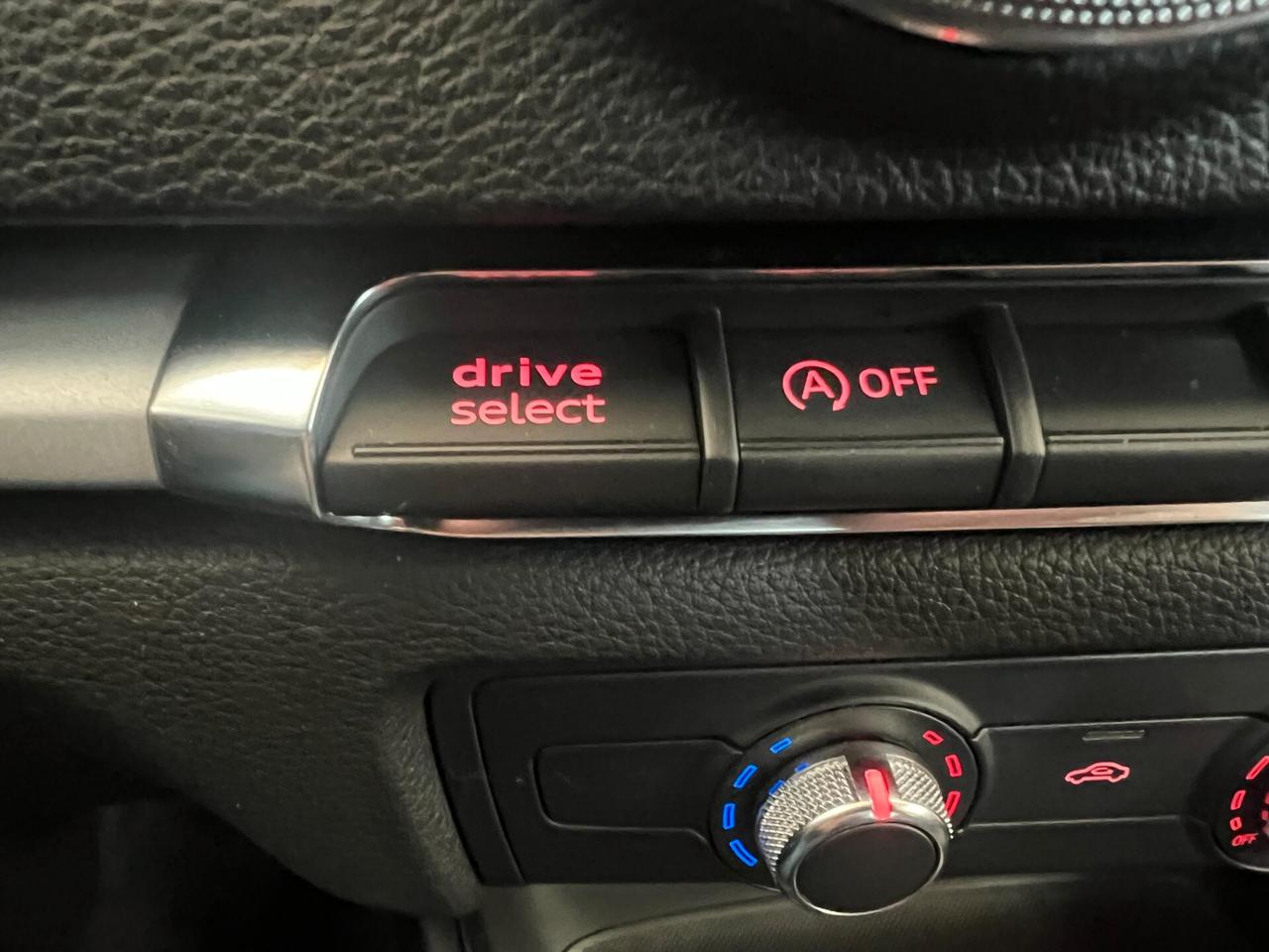 Audi A3 SPB 1.6 TDI Ambiente TUTTA TAGLIANDATA AUDI OK NEOPATENTATI