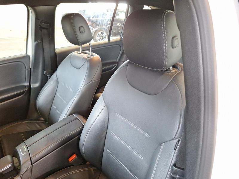 MERCEDES-BENZ GLB 200 d Automatic Sport Plus
