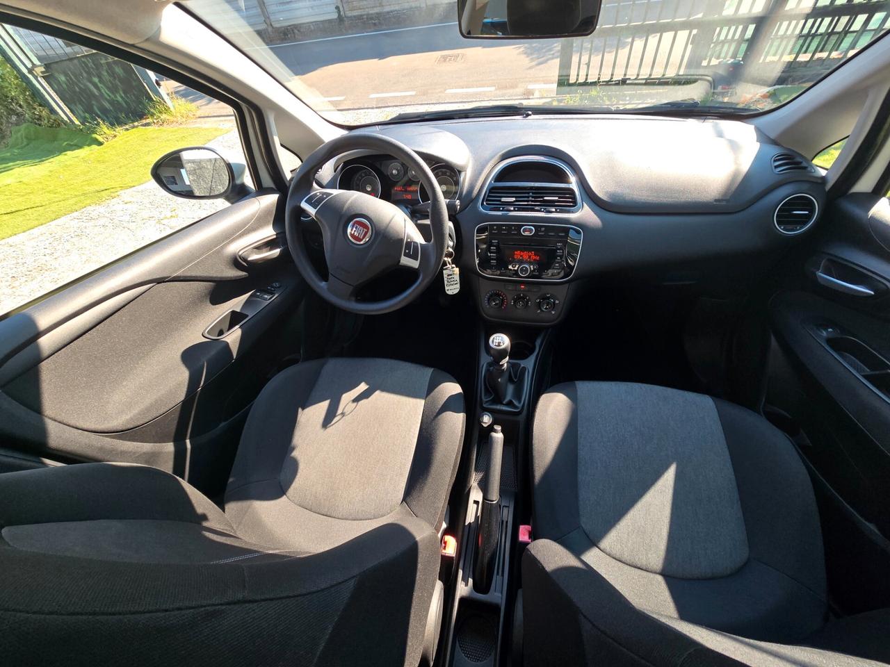 Fiat Punto 1.4BENZ 77CV NEOP 42000KM-2014