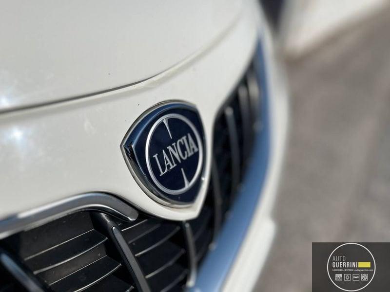 Lancia Ypsilon Ypsilon 1.0 FireFly 5 porte S&S Hybrid Ecochic Silver