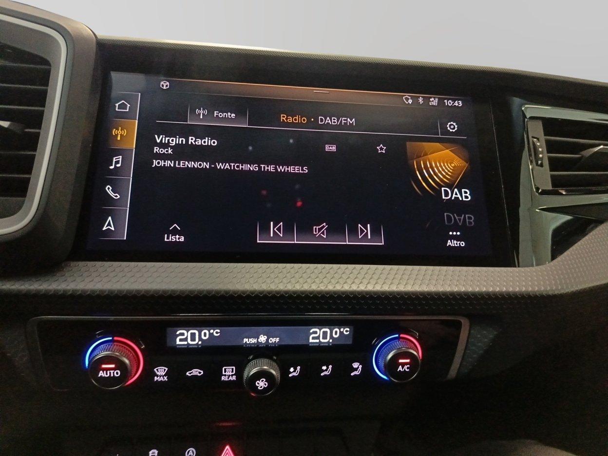 AUDI A1 2ª serie - A1 citycarver 30 TFSI S tronic Admired