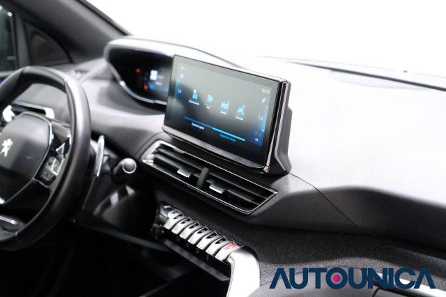 PEUGEOT 3008 Hybrid4 300 E-EAT8 ALLURE PACK FULL LED
