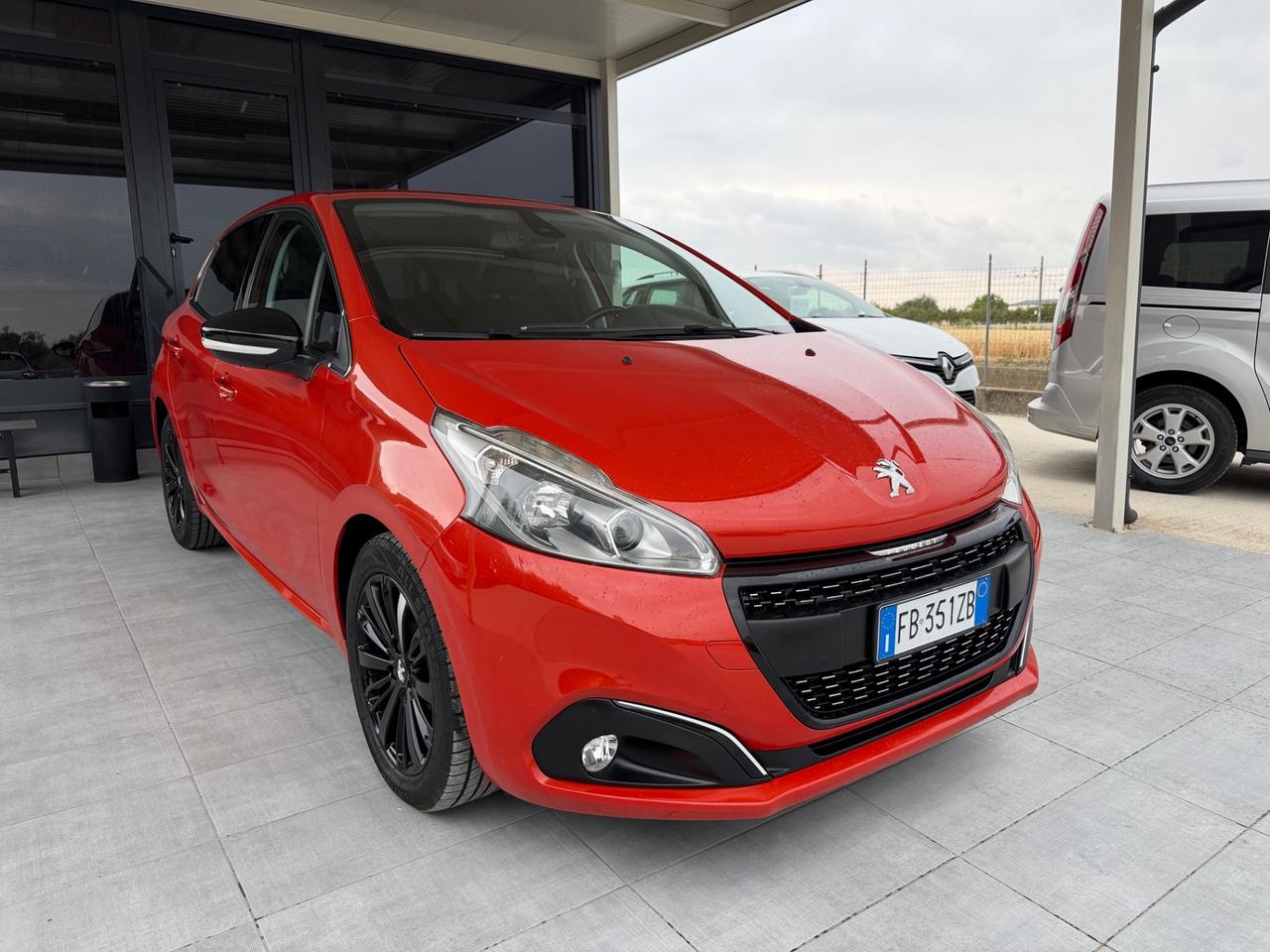 Peugeot 208 BlueHDi 75 5 porte Allure