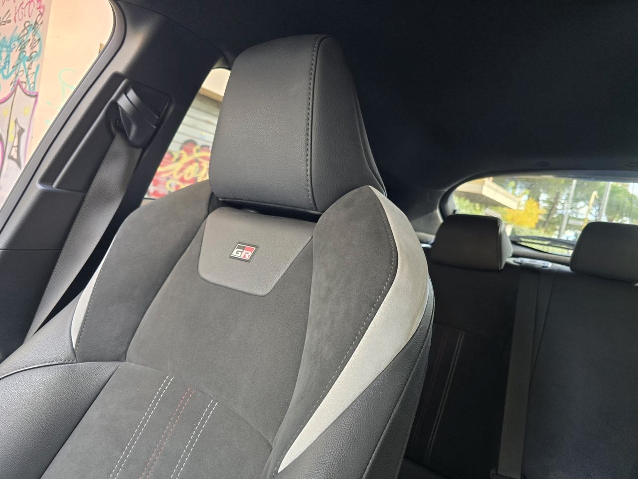 Toyota C-HR 2.0 Hybrid E-CVT GR Sport Black Edition