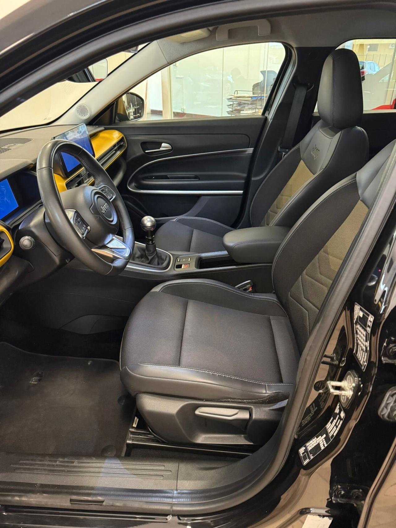 Jeep Avenger 1.2 Turbo 100 CV Summit