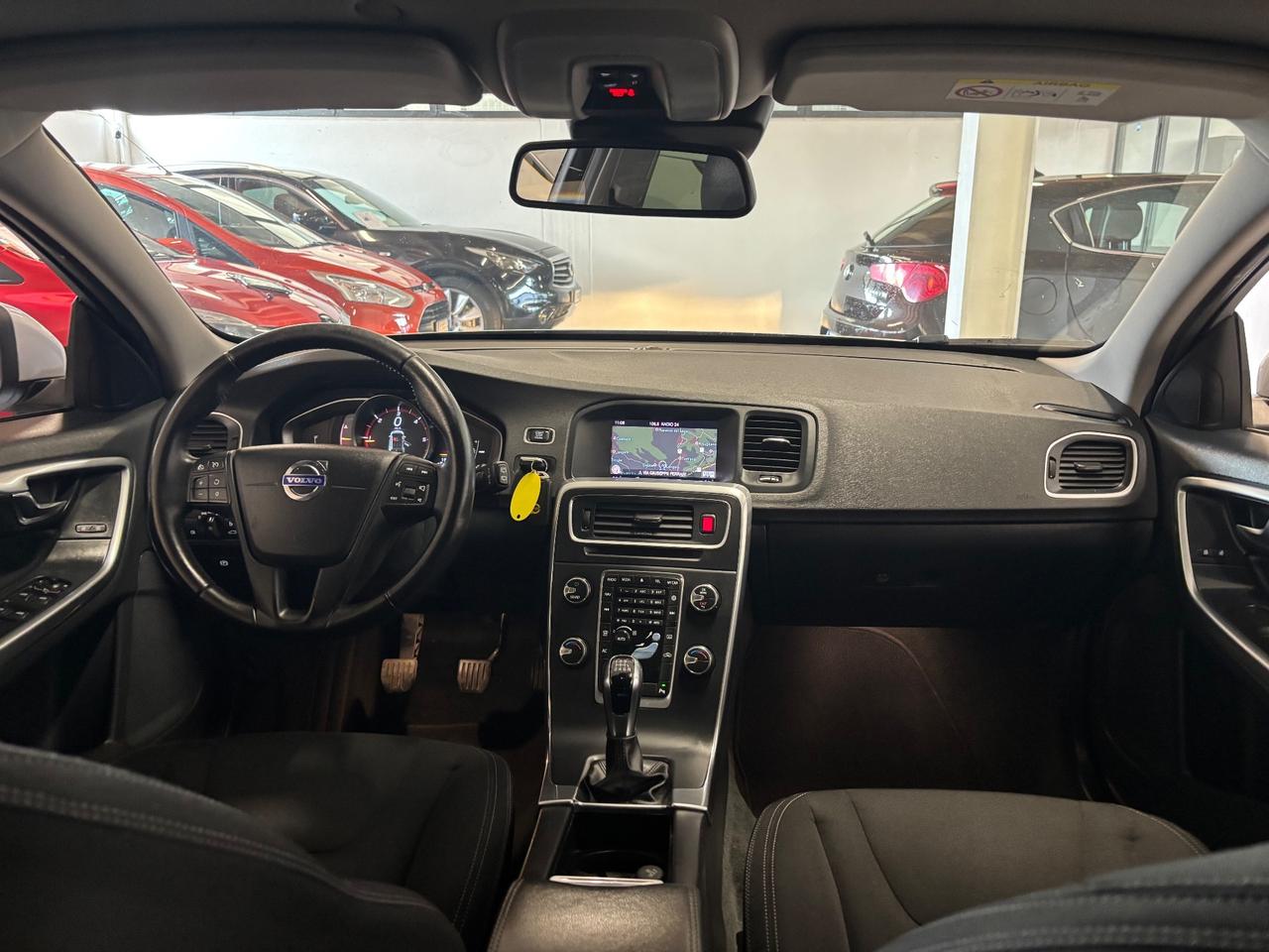 Volvo V60 D2 Geartronic R-design