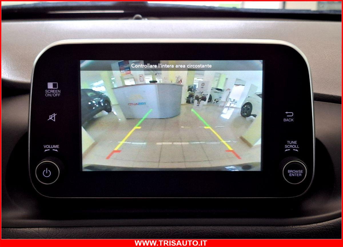 FIAT Tipo 1.4 Lounge 5p (LUCI LED+NAVI)