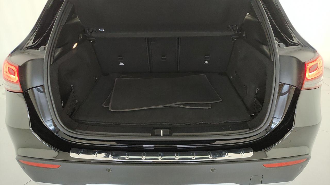 Mercedes-Benz GLA 180 d Business Extra auto
