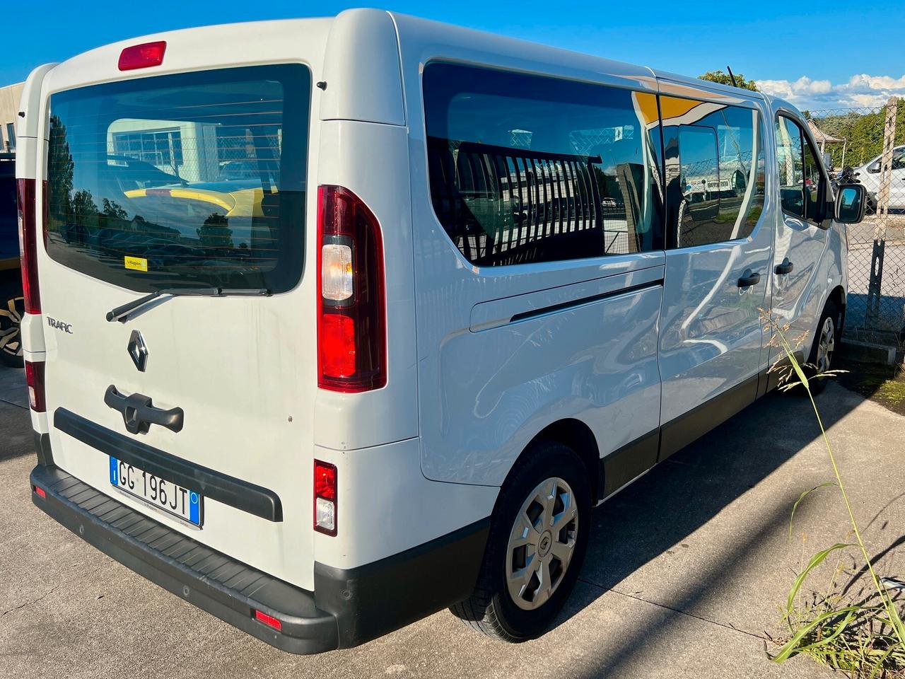 Renault Trafic 2.0 BluedCi 110 Zen pulmino 9 posti