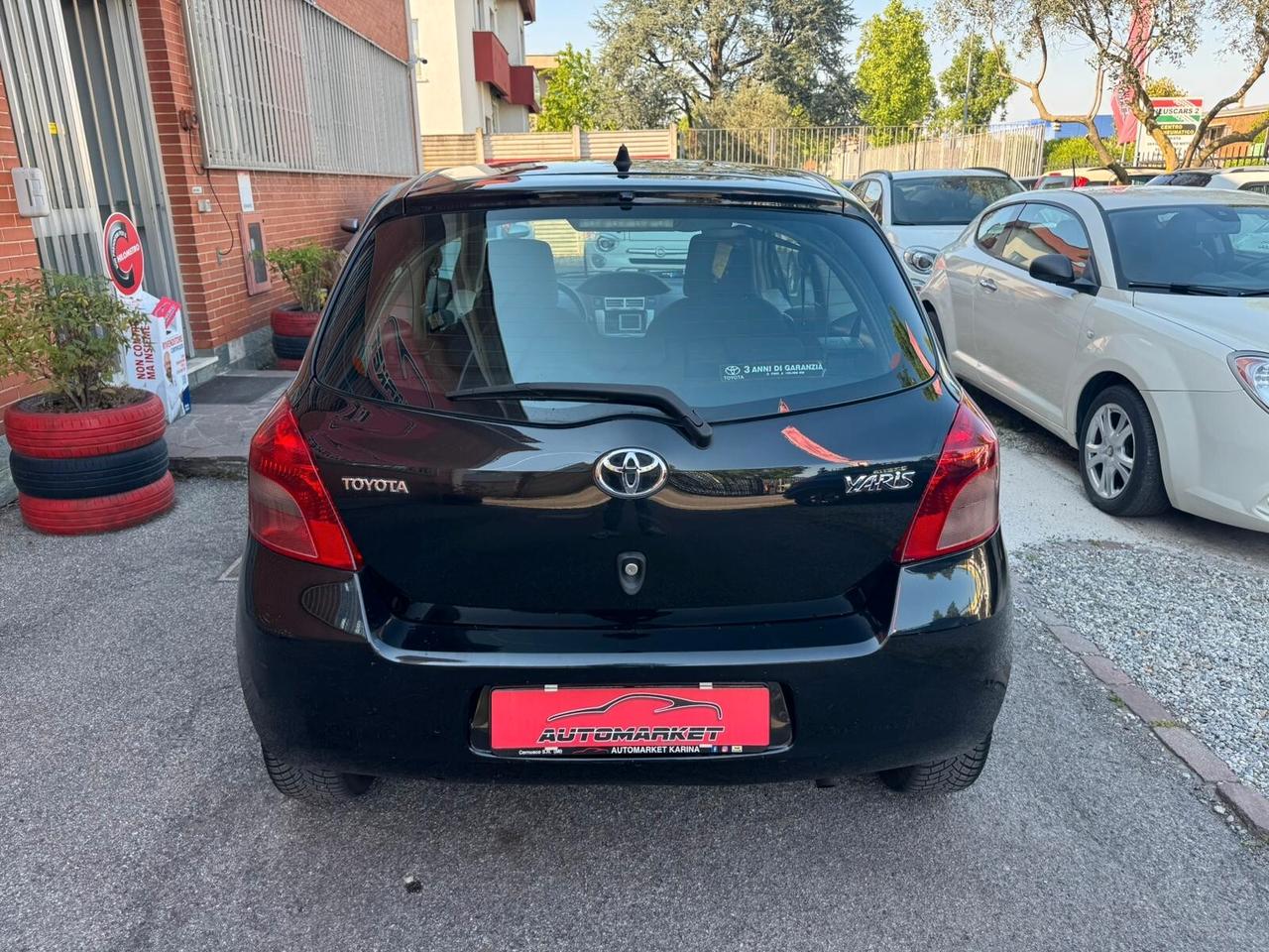 Toyota Yaris 1.0 69CV 3 porte Sol