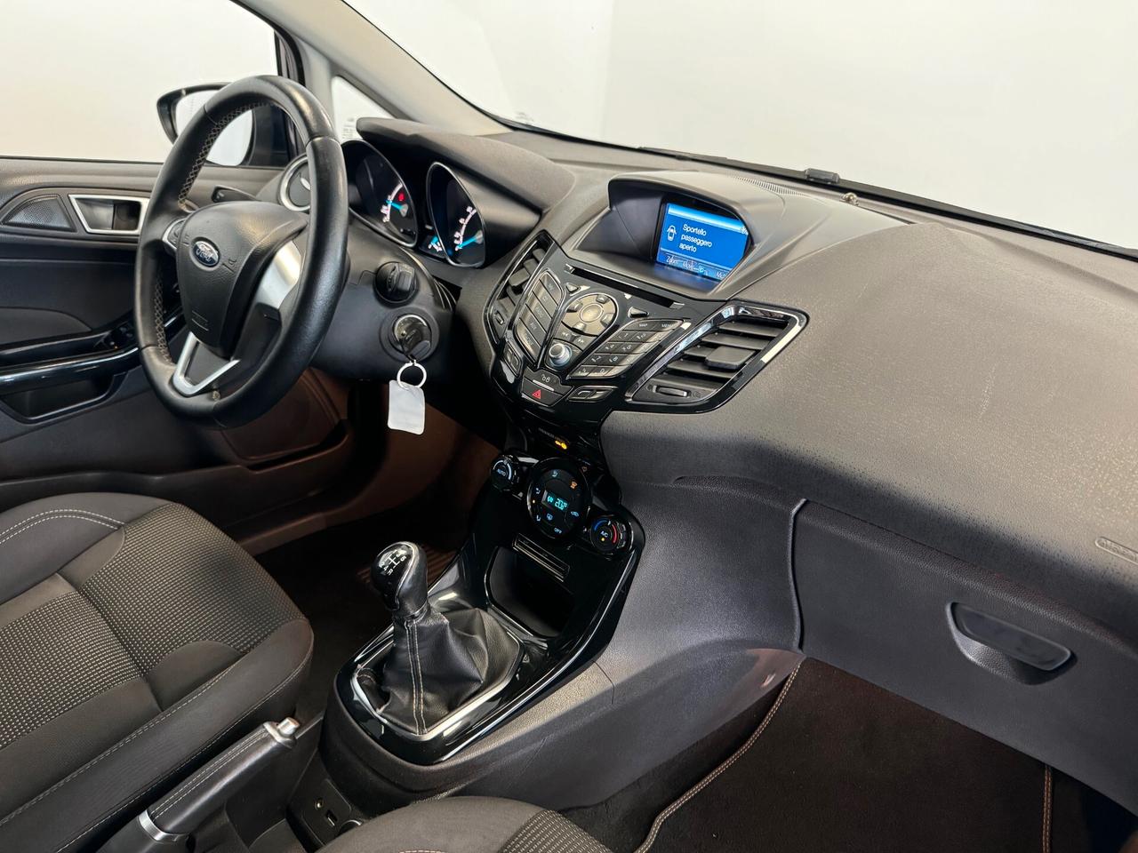 Ford Fiesta 1.5 TDCi 75CV 5 porte Titanium NEOPATENTATI NAVI