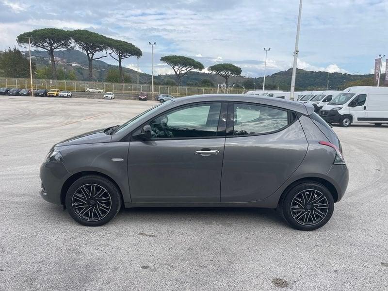 Lancia Ypsilon 1.0 FireFly 70cv S&S Hybrid GOLD