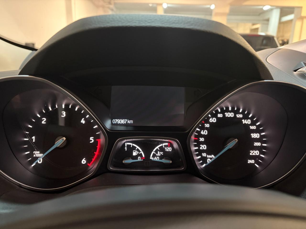 Ford Kuga 1.5 TDCI 120 CV S&S 2WD Powershift Edition