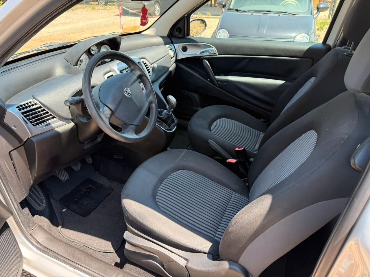 Lancia Ypsilon 1.2 Oro