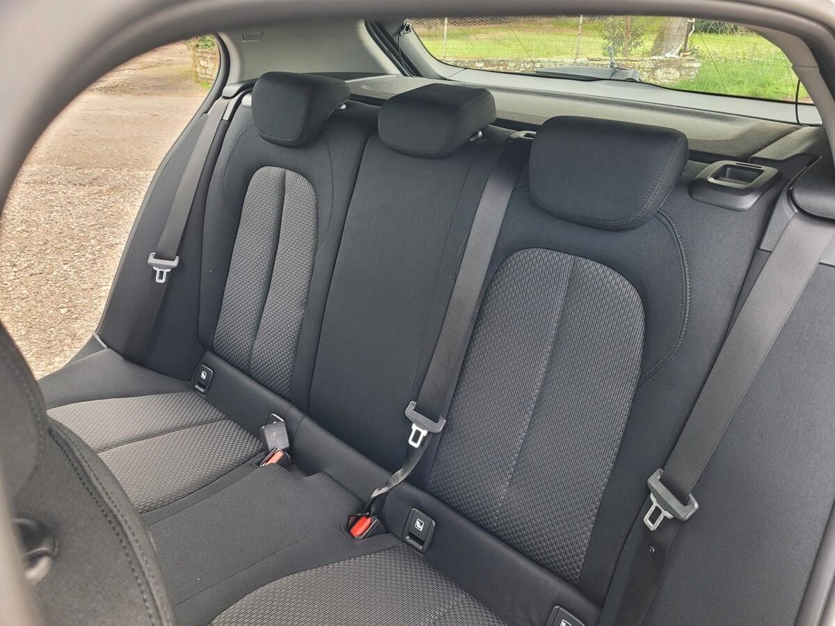 Bmw 116 i 5p. Msport Exterior